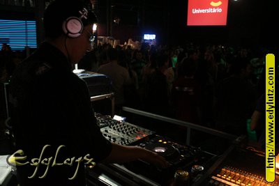 Universitario 202.jpg